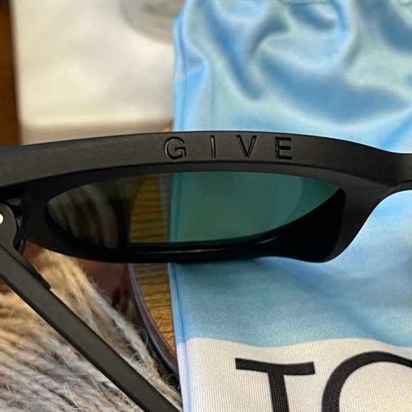 TOMS Traveler Collection Sunglasses Sydney